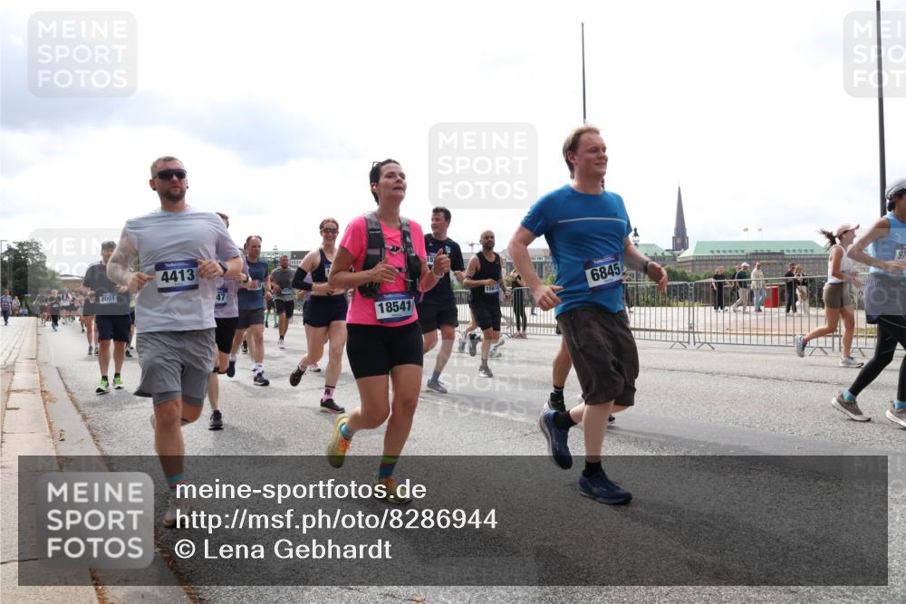 29.06.2025 - hella hamburg halbmarathon Lena Gebhardt http://msf.ph/oto/8286944 29.06.2025 10:36:00 Lombardsbrücke 2001, 4413, 18541, 15612, 6845, 97, 1008, 1010, 1036, 1108, 1183, 1336, 1730, 1775, 1780, 1786, 1835, 2352, 2425, 2520, 2787, 2811, 2827, 2870, 3243, 3401, 3598, 3699, 3741, 3877, 3990, 4245, 4326, 4413, 4798, 4902, 4937, 5147, 5246, 5666, 6021, 6092, 6093, 6184, 6381, 6417, 6845, 6867, 6896, 7086, 7111, 7140, 7275, 7304, 7382, 7575, 7576, 8333, 8356, 8581, 8947, 9342, 9432, 9803, 9806, 9819, 10652, 12026, 12408 meine-sportfotos.de