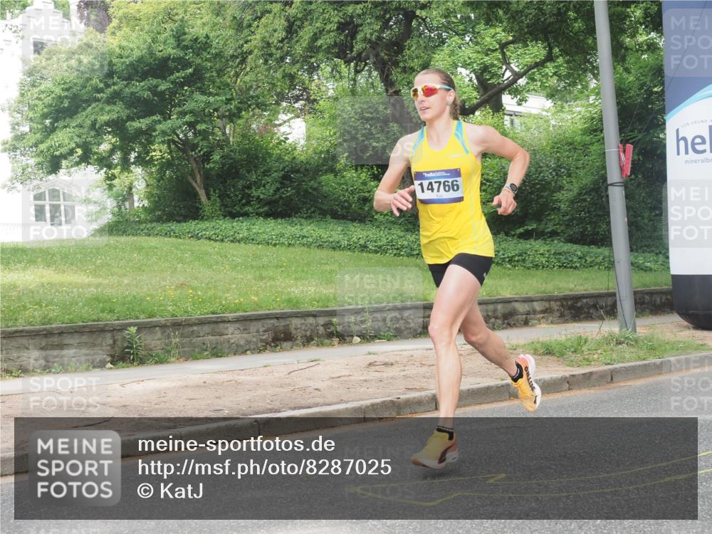 29.06.2025 - hella hamburg halbmarathon KatJ http://msf.ph/oto/8287025 29.06.2025 10:11:44 Zwischen KM18-KM19  meine-sportfotos.de