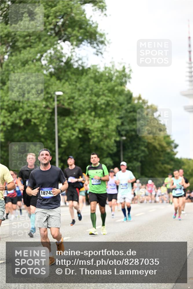 29.06.2025 - hella hamburg halbmarathon Dr. Thomas Lammeyer http://msf.ph/oto/8287035 29.06.2025 10:37:06 Kennedybrücke 1078, 1199, 1237, 1373, 1647, 1732, 1879, 2059, 2384, 2838, 2959, 3221, 3391, 3422, 3653, 3660, 3670, 3708, 4030, 4096, 4446, 4555, 5110, 5156, 5581, 6861, 7135, 7749, 7750, 8170, 8175, 8595, 8839, 9034, 9289, 9471, 9542, 9768, 9780, 9812, 10002, 10770 meine-sportfotos.de