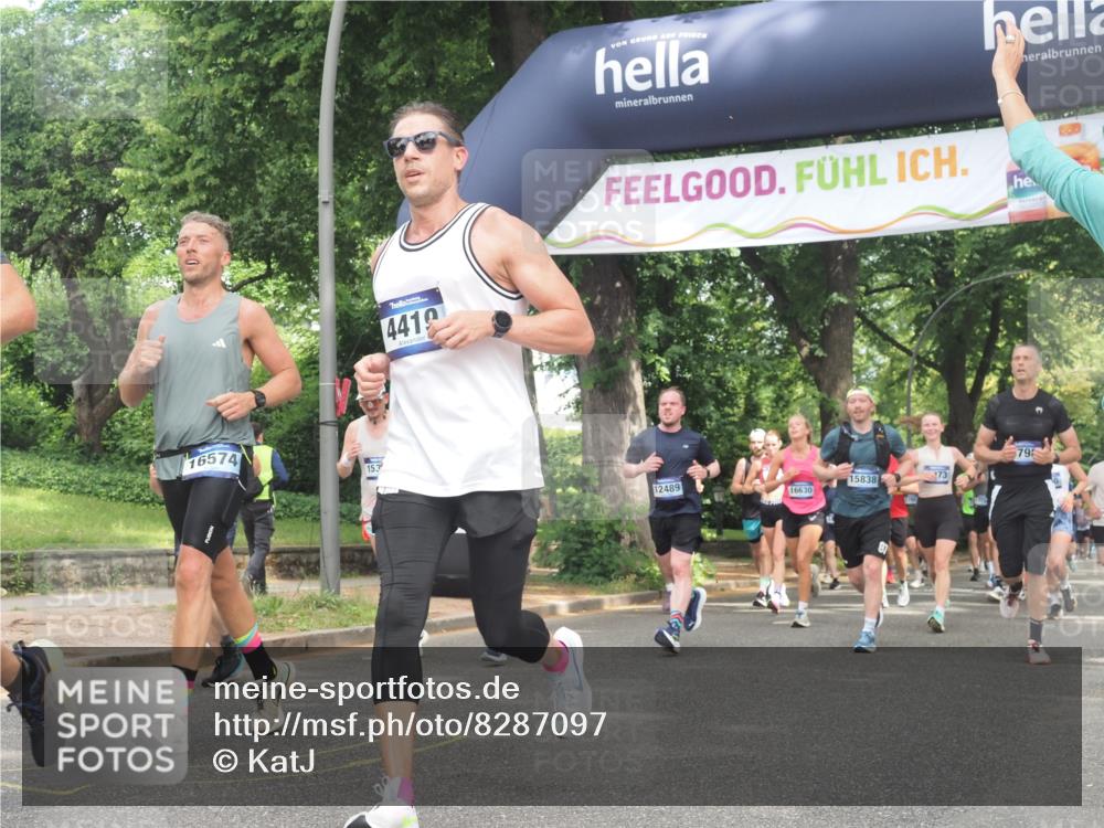 29.06.2025 - hella hamburg halbmarathon KatJ http://msf.ph/oto/8287097 29.06.2025 10:41:32 Zwischen KM18-KM19 2561, 3945, 4419, 6260, 7129, 7973, 8285, 8449 meine-sportfotos.de
