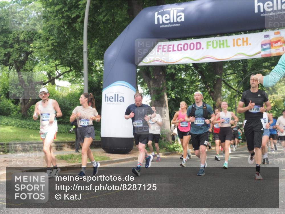29.06.2025 - hella hamburg halbmarathon KatJ http://msf.ph/oto/8287125 29.06.2025 10:41:32 Zwischen KM18-KM19 2561, 3945, 4419, 6260, 7129, 7973, 8285, 8449 meine-sportfotos.de