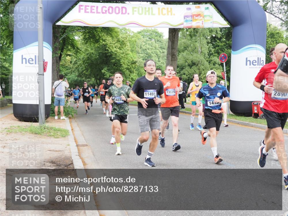 29.06.2025 - hella hamburg halbmarathon MichiJ http://msf.ph/oto/8287133 29.06.2025 10:33:12 Zwischen KM18-KM19 1171, 1413, 2890, 2970, 3056, 3917, 4915, 5623, 5884, 6266, 7325, 7843, 8928, 10596, 11491, 12783, 13525, 14374, 14464, 14686, 14687, 15760, 16506, 16685, 18055, 18407, 18638, 18718 meine-sportfotos.de