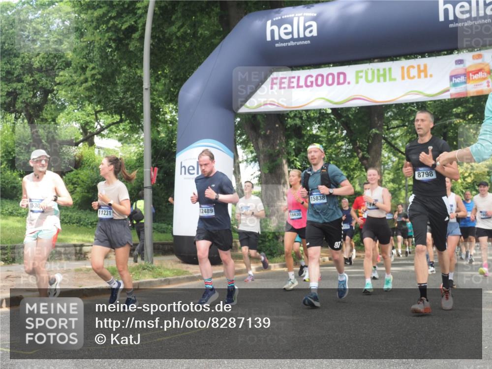 29.06.2025 - hella hamburg halbmarathon KatJ http://msf.ph/oto/8287139 29.06.2025 10:41:33 Zwischen KM18-KM19 1410, 2561, 3945, 4419, 6260, 7129, 7973, 8285, 8449 meine-sportfotos.de