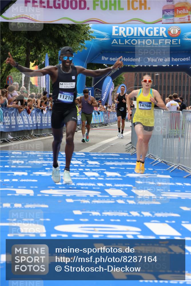 29.06.2025 - hella hamburg halbmarathon Strokosch-Dieckow http://msf.ph/oto/8287164 29.06.2025 10:20:50 Ziel 11210, 14766, 16988, 17402, 19075 meine-sportfotos.de