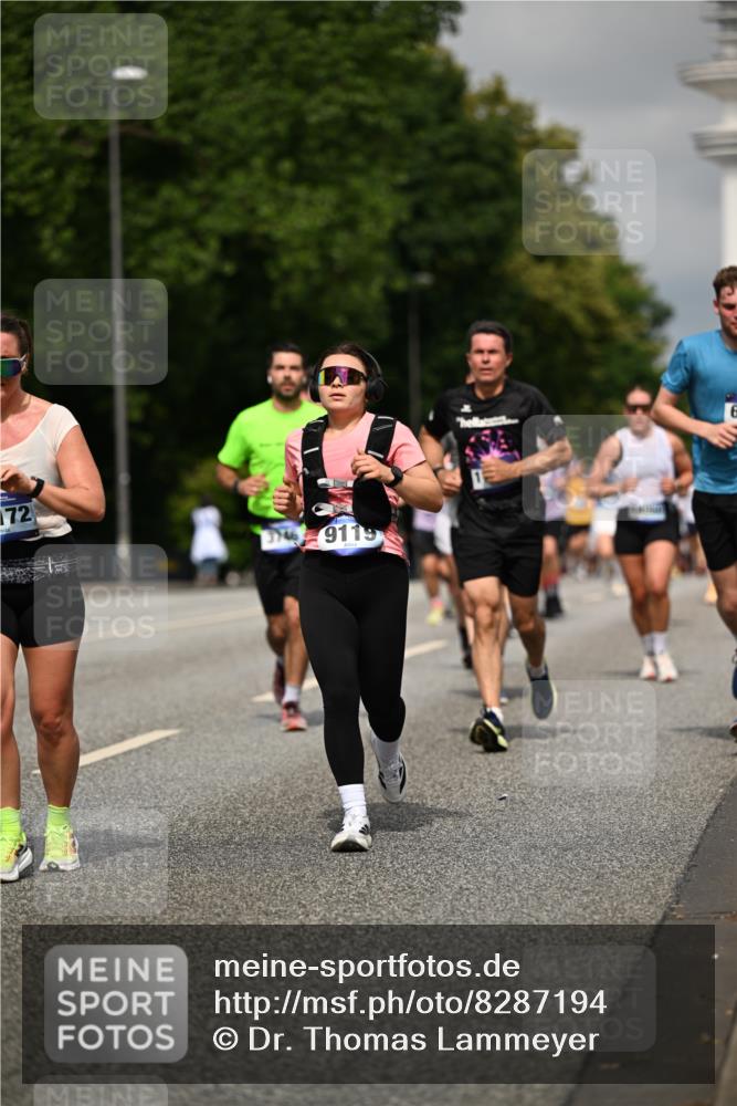 29.06.2025 - hella hamburg halbmarathon Dr. Thomas Lammeyer http://msf.ph/oto/8287194 29.06.2025 10:16:01 Kennedybrücke 1062, 1790, 3262, 3746, 3837, 4499, 6871, 6966, 7370, 7474, 8206, 8207, 9119, 9253, 9254, 9405 meine-sportfotos.de