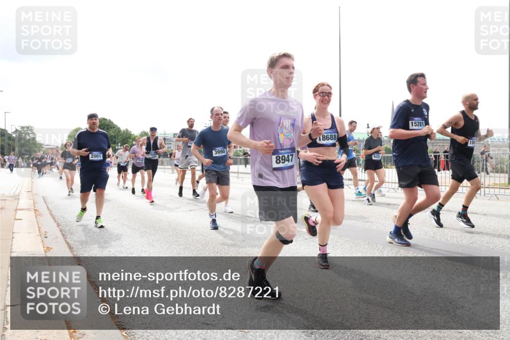 29.06.2025 - hella hamburg halbmarathon Lena Gebhardt http://msf.ph/oto/8287221 29.06.2025 10:36:01 Lombardsbrücke 2001, 1657, 3990, 8947, 18688, 9432, 15281, 156, 1008, 1010, 1036, 1108, 1183, 1336, 1730, 1775, 1780, 1786, 1835, 2352, 2425, 2520, 2787, 2811, 2827, 2870, 3243, 3401, 3404, 3598, 3699, 3741, 3877, 3990, 4245, 4326, 4413, 4798, 4902, 4937, 5147, 5246, 5666, 5809, 6021, 6092, 6093, 6184, 6381, 6417, 6845, 6867, 6896, 7086, 7111, 7140, 7275, 7304, 7382, 7575, 7576, 8333, 8356, 8581, 8947, 9342, 9432, 9803, 9806, 9819, 10652, 12026, 12408 meine-sportfotos.de