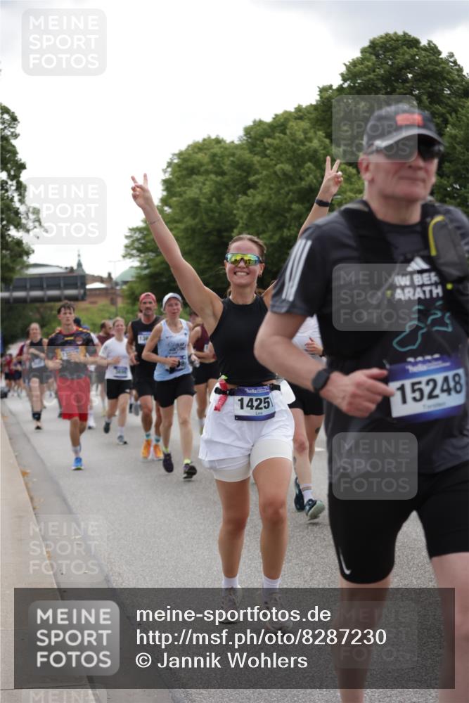 29.06.2025 - hella hamburg halbmarathon Jannik Wohlers http://msf.ph/oto/8287230 29.06.2025 10:35:44 Lombardsbrücke 1008, 1010, 1036, 1183, 1775, 1780, 1835, 2520, 2870, 3401, 3699, 3741, 3877, 4245, 4326, 4798, 4937, 5246, 5666, 6092, 6093, 6184, 6417, 6896, 7086, 7111, 7140, 7275, 7575, 7576, 8356, 8581, 8947, 9978, 10146, 10577, 11010, 11187, 11198, 11979, 12342, 12343, 12660, 12661, 13422, 13492, 13600, 13602, 13679, 14134, 14189, 14249, 14251, 14955, 15075, 15078, 15248, 15370, 15587, 15612, 15617, 15618, 15676, 15677, 15827, 15830, 15876, 16570, 16571, 17635 meine-sportfotos.de
