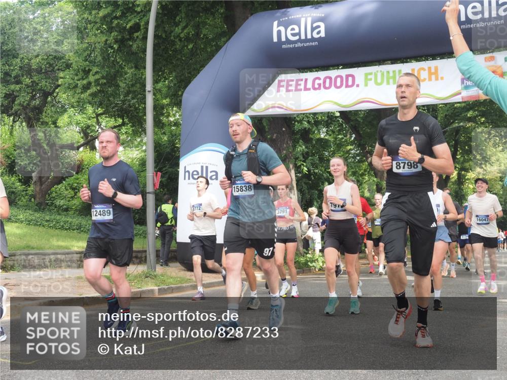 29.06.2025 - hella hamburg halbmarathon KatJ http://msf.ph/oto/8287233 29.06.2025 10:41:33 Zwischen KM18-KM19 1410, 2561, 3945, 4419, 6260, 7129, 7973, 8285, 8449 meine-sportfotos.de
