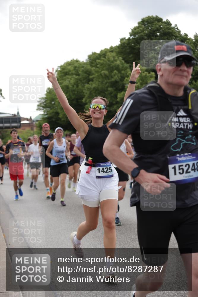 29.06.2025 - hella hamburg halbmarathon Jannik Wohlers http://msf.ph/oto/8287287 29.06.2025 10:35:44 Lombardsbrücke 1008, 1010, 1036, 1183, 1775, 1780, 1835, 2520, 2870, 3401, 3699, 3741, 3877, 4245, 4326, 4798, 4937, 5246, 5666, 6092, 6093, 6184, 6417, 6896, 7086, 7111, 7140, 7275, 7575, 7576, 8356, 8581, 8947, 9978, 10146, 10577, 11010, 11187, 11198, 11979, 12342, 12343, 12660, 12661, 13422, 13492, 13600, 13602, 13679, 14134, 14189, 14249, 14251, 14955, 15075, 15078, 15248, 15370, 15587, 15612, 15617, 15618, 15676, 15677, 15827, 15830, 15876, 16570, 16571, 17635 meine-sportfotos.de