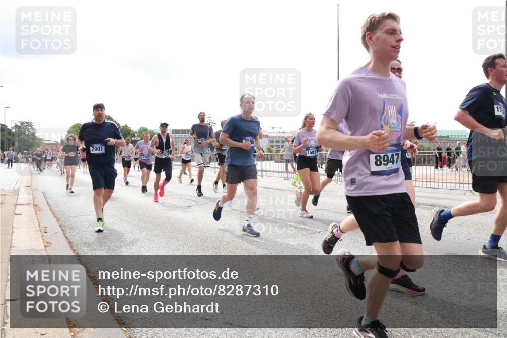 29.06.2025 - hella hamburg halbmarathon Lena Gebhardt http://msf.ph/oto/8287310 29.06.2025 10:36:02 Lombardsbrücke 2001, 4798, 15827, 8947, 152, 1008, 1010, 1036, 1102, 1108, 1183, 1336, 1730, 1775, 1780, 1835, 2352, 2425, 2520, 2787, 2811, 2827, 2870, 3243, 3401, 3404, 3598, 3699, 3741, 3877, 3990, 4245, 4326, 4413, 4798, 4902, 4937, 5147, 5246, 5666, 5809, 6021, 6092, 6093, 6184, 6417, 6845, 6867, 6896, 7086, 7111, 7140, 7275, 7304, 7382, 7575, 7576, 8333, 8356, 8581, 8947, 9342, 9432, 9803, 9806, 9819, 10652, 12026, 12408 meine-sportfotos.de