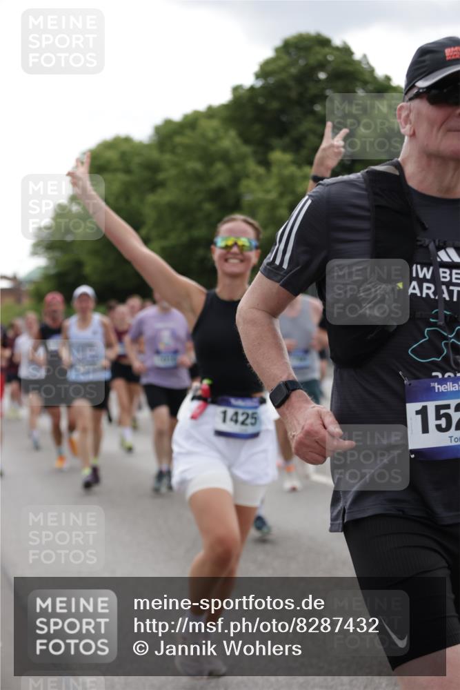 29.06.2025 - hella hamburg halbmarathon Jannik Wohlers http://msf.ph/oto/8287432 29.06.2025 10:35:44 Lombardsbrücke 1008, 1010, 1036, 1183, 1775, 1780, 1835, 2520, 2870, 3401, 3699, 3741, 3877, 4245, 4326, 4798, 4937, 5246, 5666, 6092, 6093, 6184, 6417, 6896, 7086, 7111, 7140, 7275, 7575, 7576, 8356, 8581, 8947, 9978, 10146, 10577, 11010, 11187, 11198, 11979, 12342, 12343, 12660, 12661, 13422, 13492, 13600, 13602, 13679, 14134, 14189, 14249, 14251, 14955, 15075, 15078, 15248, 15370, 15587, 15612, 15617, 15618, 15676, 15677, 15827, 15830, 15876, 16570, 16571, 17635 meine-sportfotos.de