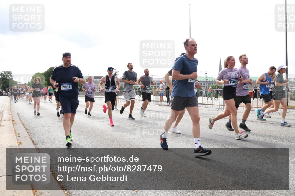 29.06.2025 - hella hamburg halbmarathon Lena Gebhardt http://msf.ph/oto/8287479 29.06.2025 10:36:02 Lombardsbrücke 2001, 4798, 17635, 15827, 100, 1119, 1008, 1010, 1036, 1102, 1108, 1183, 1336, 1730, 1775, 1780, 1835, 2352, 2425, 2520, 2787, 2811, 2827, 2870, 3243, 3401, 3404, 3598, 3699, 3741, 3877, 3990, 4245, 4326, 4413, 4798, 4902, 4937, 5147, 5246, 5666, 5809, 6021, 6092, 6093, 6184, 6417, 6845, 6867, 6896, 7086, 7111, 7140, 7275, 7304, 7382, 7575, 7576, 8333, 8356, 8581, 8947, 9342, 9432, 9803, 9806, 9819, 10652, 12026, 12408 meine-sportfotos.de