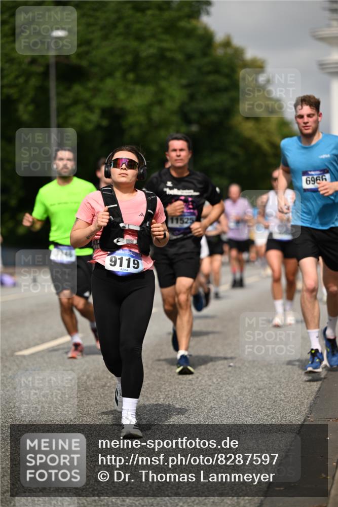 29.06.2025 - hella hamburg halbmarathon Dr. Thomas Lammeyer http://msf.ph/oto/8287597 29.06.2025 10:16:03 Kennedybrücke 1062, 1249, 1790, 1850, 3182, 3248, 3262, 3746, 3837, 4453, 4499, 5176, 6822, 6871, 6966, 7370, 7474, 8206, 8207, 9119, 9253, 9254, 9405 meine-sportfotos.de