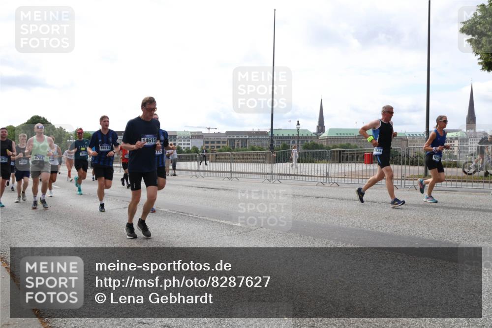 29.06.2025 - hella hamburg halbmarathon Lena Gebhardt http://msf.ph/oto/8287627 29.06.2025 10:21:00 Lombardsbrücke 2945, 4350, 8724, 685, 15913, 14615, 113, 9124, 1011, 1028, 1266, 1658, 2053, 2101, 2325, 2383, 2834, 2923, 2945, 2956, 2986, 3161, 3247, 3453, 3733, 3781, 3813, 4082, 4288, 4350, 4422, 4754, 4869, 5041, 5061, 5625, 5767, 6275, 6308, 6608, 7228, 7608, 8113, 8724, 8726, 8844, 8940, 9005, 9011, 9108, 9236, 9501, 9981, 10050, 10350, 10585, 10602, 11100, 11145, 11698, 11995, 12175, 12694, 12844, 13057, 13508 meine-sportfotos.de