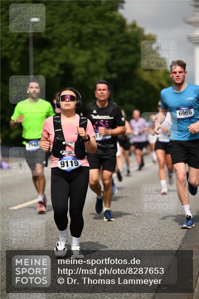 29.06.2025 - hella hamburg halbmarathon Dr. Thomas Lammeyer http://msf.ph/oto/8287653 29.06.2025 10:16:03 Kennedybrücke 1062, 1249, 1790, 1850, 3182, 3248, 3262, 3746, 3837, 4453, 4499, 5176, 6822, 6871, 6966, 7370, 7474, 8206, 8207, 9119, 9253, 9254, 9405 meine-sportfotos.de
