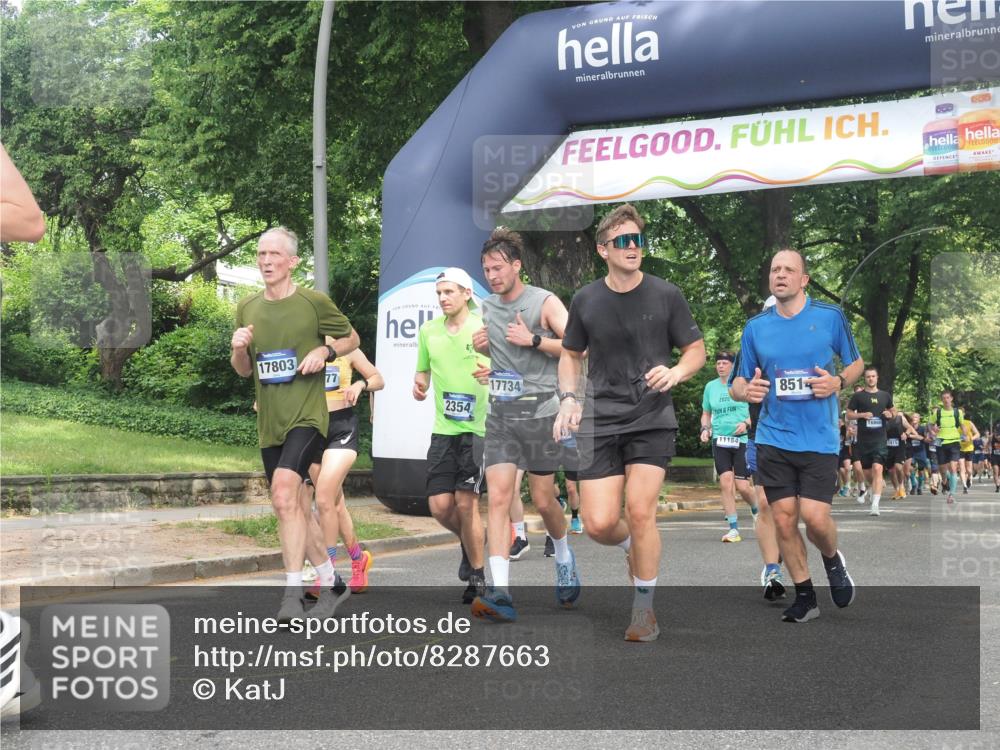 29.06.2025 - hella hamburg halbmarathon KatJ http://msf.ph/oto/8287663 29.06.2025 10:41:37 Zwischen KM18-KM19 1410, 2354, 3791, 3945, 4419, 4903, 5319, 6260, 7973, 8394, 8514 meine-sportfotos.de