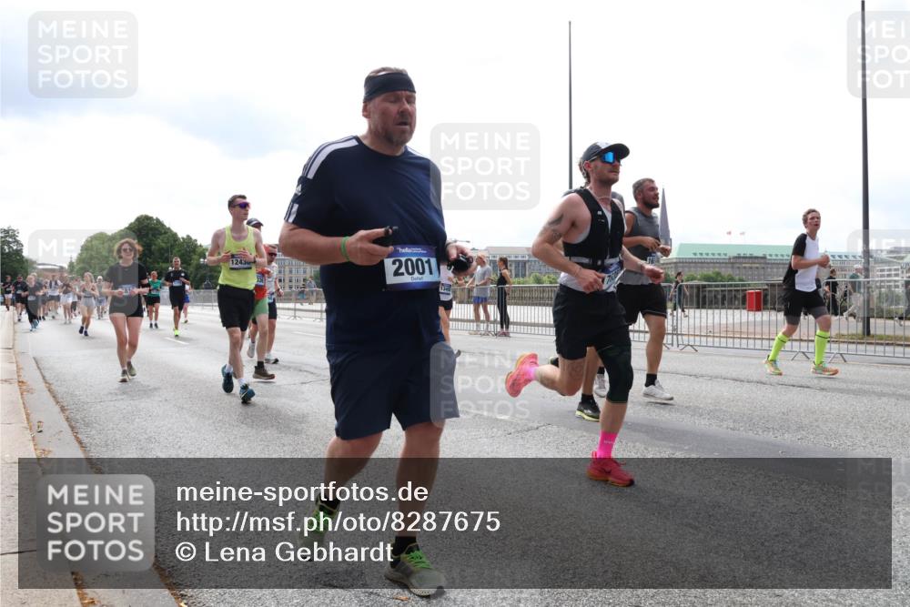 29.06.2025 - hella hamburg halbmarathon Lena Gebhardt http://msf.ph/oto/8287675 29.06.2025 10:36:03 Lombardsbrücke 1243, 2001, 1008, 1010, 1036, 1102, 1108, 1183, 1336, 1730, 1775, 1780, 1835, 2352, 2425, 2520, 2787, 2811, 2827, 2870, 3243, 3401, 3404, 3598, 3699, 3741, 3877, 3990, 4245, 4326, 4413, 4798, 4902, 4937, 5147, 5246, 5573, 5666, 5809, 6021, 6092, 6093, 6184, 6417, 6845, 6867, 6896, 7086, 7111, 7140, 7275, 7304, 7382, 7575, 7576, 8333, 8356, 8498, 8581, 8947, 9342, 9432, 9803, 9806, 9819, 10652, 12026, 12408 meine-sportfotos.de