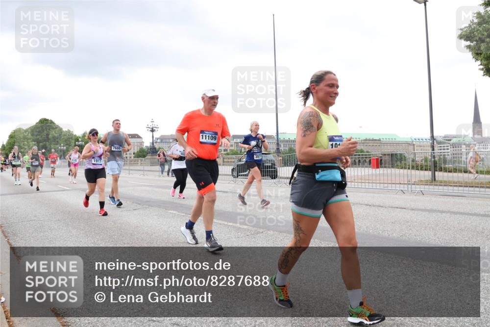 29.06.2025 - hella hamburg halbmarathon Lena Gebhardt http://msf.ph/oto/8287688 29.06.2025 10:55:31 Lombardsbrücke 1917, 7680, 11109, 3577, 10, 1013, 1616, 1873, 1917, 2090, 2452, 3101, 3115, 3157, 3244, 3274, 3577, 4039, 4628, 4896, 5040, 5220, 5222, 5483, 5487, 5575, 6257, 6395, 6396, 6944, 7219, 7238, 7548, 7680, 7766, 7969, 8403, 8519, 8527, 8532, 8626, 8648, 9548, 9614, 9618, 9857, 9858, 9956, 10094, 10436, 10438, 10458, 10559, 10593, 10885, 11109, 11737, 11788, 11903, 11908, 11962, 11963, 12147, 12148, 12695, 12902, 13098, 13230, 13548, 14515, 14727, 15152, 15160, 16385 meine-sportfotos.de