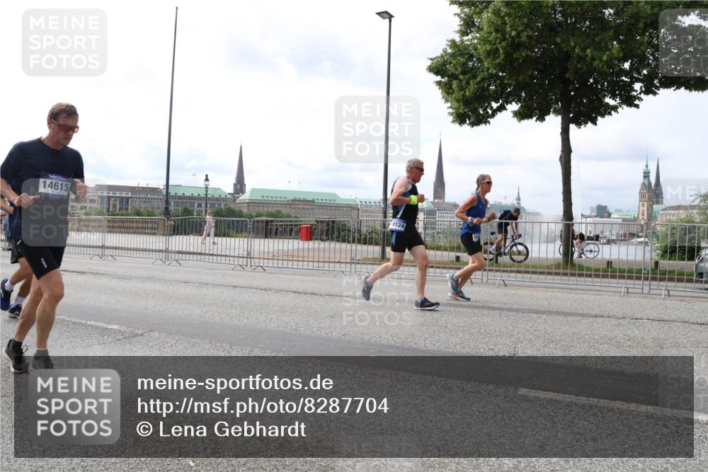 29.06.2025 - hella hamburg halbmarathon Lena Gebhardt http://msf.ph/oto/8287704 29.06.2025 10:21:01 Lombardsbrücke 14615, 19124, 1028, 1266, 1658, 2053, 2101, 2325, 2383, 2834, 2923, 2945, 2956, 2986, 3161, 3247, 3453, 3781, 3813, 4082, 4288, 4350, 4422, 4754, 4869, 5041, 5061, 5625, 5767, 6275, 6308, 6608, 7228, 7608, 8113, 8724, 8726, 8844, 8940, 9005, 9011, 9108, 9236, 9501, 9981, 10050, 10350, 10585, 10602, 11100, 11145, 11698, 11995, 12175, 12694, 12844, 13057, 13508 meine-sportfotos.de