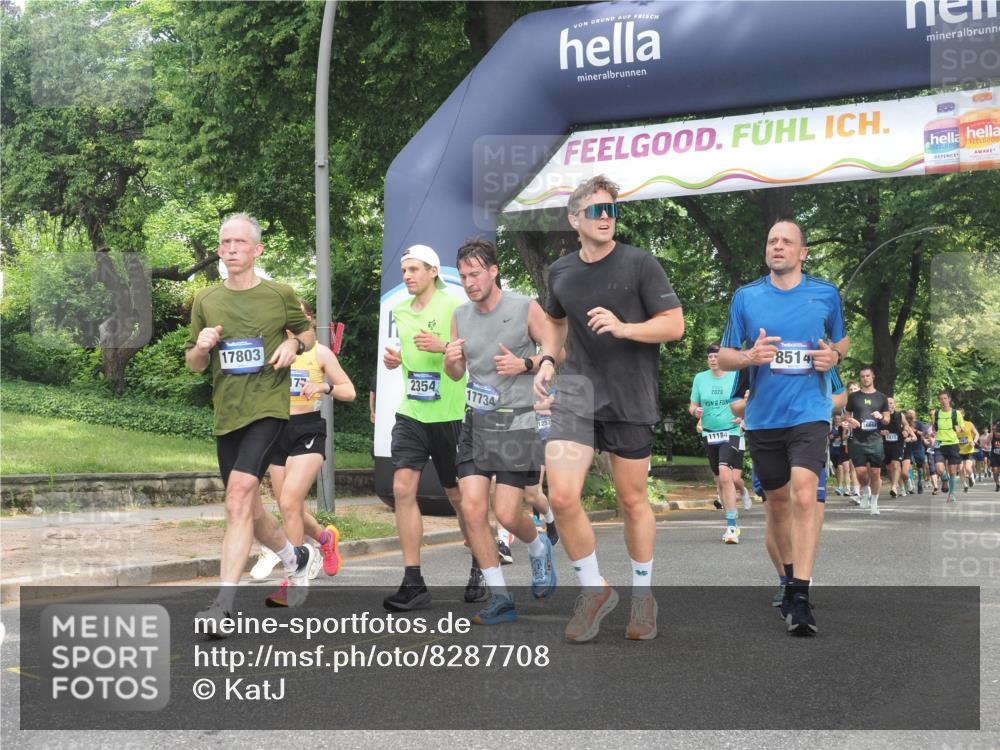 29.06.2025 - hella hamburg halbmarathon KatJ http://msf.ph/oto/8287708 29.06.2025 10:41:37 Zwischen KM18-KM19 1410, 2354, 3791, 3945, 4419, 4903, 5319, 6260, 7973, 8394, 8514 meine-sportfotos.de