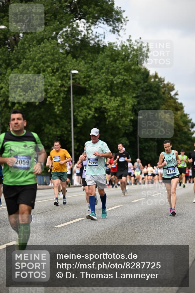 29.06.2025 - hella hamburg halbmarathon Dr. Thomas Lammeyer http://msf.ph/oto/8287725 29.06.2025 10:37:09 Kennedybrücke 1078, 1199, 1237, 1373, 1647, 1732, 1879, 2059, 2384, 2838, 2959, 3221, 3391, 3422, 3560, 3653, 3660, 3708, 4030, 4096, 4446, 4555, 5110, 5156, 5581, 6861, 7135, 7749, 7750, 8170, 8175, 8595, 8839, 8993, 9034, 9289, 9471, 9768, 9780, 9812, 10002, 10770 meine-sportfotos.de