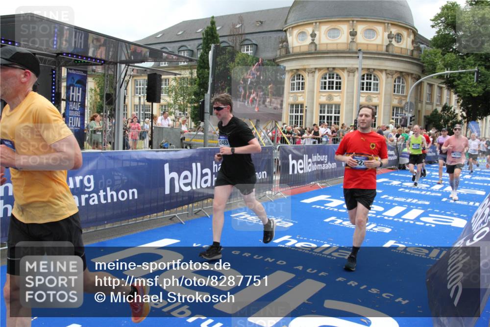 29.06.2025 - hella hamburg halbmarathon Michael Strokosch http://msf.ph/oto/8287751 29.06.2025 10:55:49 Ziel 1143, 1179, 1834, 5021, 6569, 6924, 7221, 8255, 8618, 10212, 12483, 12858, 13474, 14365, 14909, 16401, 16434, 16786, 18125, 18190, 19047 meine-sportfotos.de