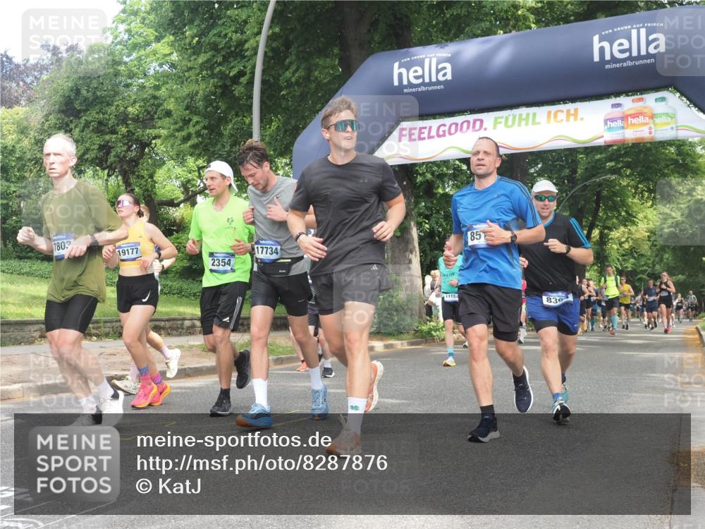 29.06.2025 - hella hamburg halbmarathon KatJ http://msf.ph/oto/8287876 29.06.2025 10:41:38 Zwischen KM18-KM19 1327, 1410, 2354, 3791, 3945, 4903, 5319, 6260, 7973, 8394, 8514 meine-sportfotos.de