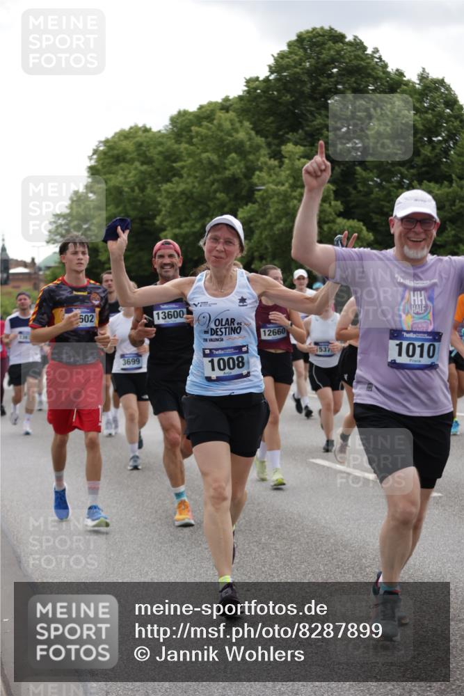 29.06.2025 - hella hamburg halbmarathon Jannik Wohlers http://msf.ph/oto/8287899 29.06.2025 10:35:46 Lombardsbrücke 1008, 1010, 1036, 1102, 1183, 1775, 1780, 1835, 2520, 2870, 3401, 3404, 3699, 3741, 3877, 4245, 4326, 4937, 5246, 5666, 5809, 6092, 6093, 6184, 6417, 6896, 7086, 7111, 7140, 7275, 7575, 7576, 8356, 8581, 9978, 10146, 10341, 10577, 11010, 11187, 12342, 12343, 12660, 12661, 13227, 13422, 13492, 13600, 13602, 13679, 14134, 14189, 14249, 14251, 14955, 15075, 15078, 15248, 15370, 15587, 15612, 15617, 15618, 15676, 15677, 15876, 16570, 16571, 17635 meine-sportfotos.de