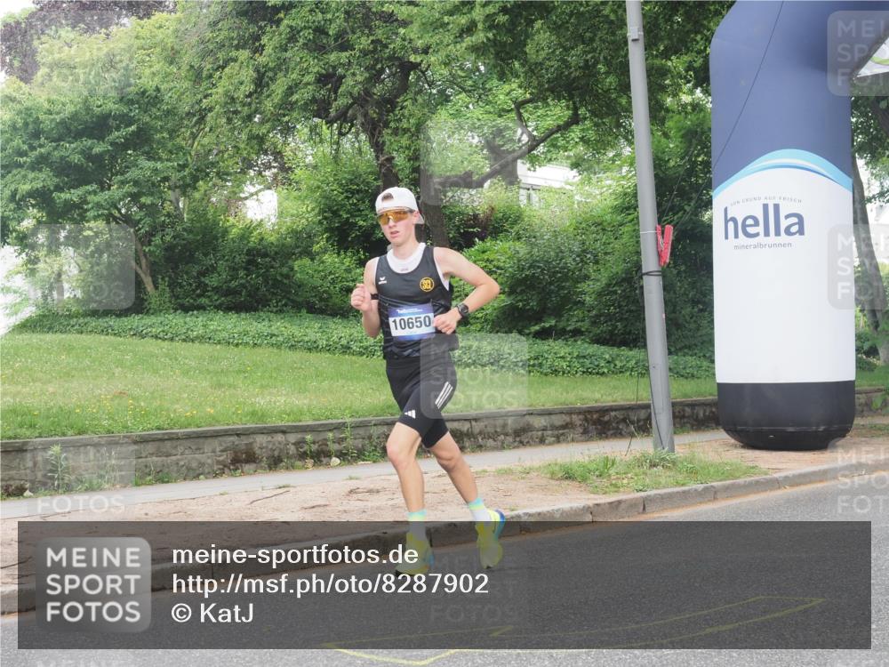 29.06.2025 - hella hamburg halbmarathon KatJ http://msf.ph/oto/8287902 29.06.2025 10:12:04 Zwischen KM18-KM19  meine-sportfotos.de