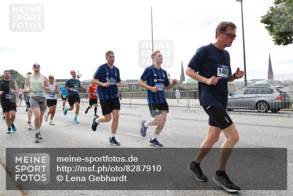 29.06.2025 - hella hamburg halbmarathon Lena Gebhardt http://msf.ph/oto/8287910 29.06.2025 10:21:02 Lombardsbrücke 15913, 202, 5113, 18305, 8724, 10585, 2945, 14615, 1028, 1266, 1658, 2053, 2101, 2325, 2383, 2834, 2923, 2945, 2956, 2986, 3161, 3247, 3453, 3781, 3813, 4082, 4288, 4350, 4422, 4754, 4869, 5041, 5061, 5625, 5767, 6275, 6308, 6608, 7228, 7608, 8113, 8724, 8726, 8844, 8940, 9005, 9011, 9108, 9236, 9501, 9981, 10050, 10350, 10585, 10602, 11100, 11145, 11698, 11995, 12175, 12694, 12844, 13057, 13508 meine-sportfotos.de