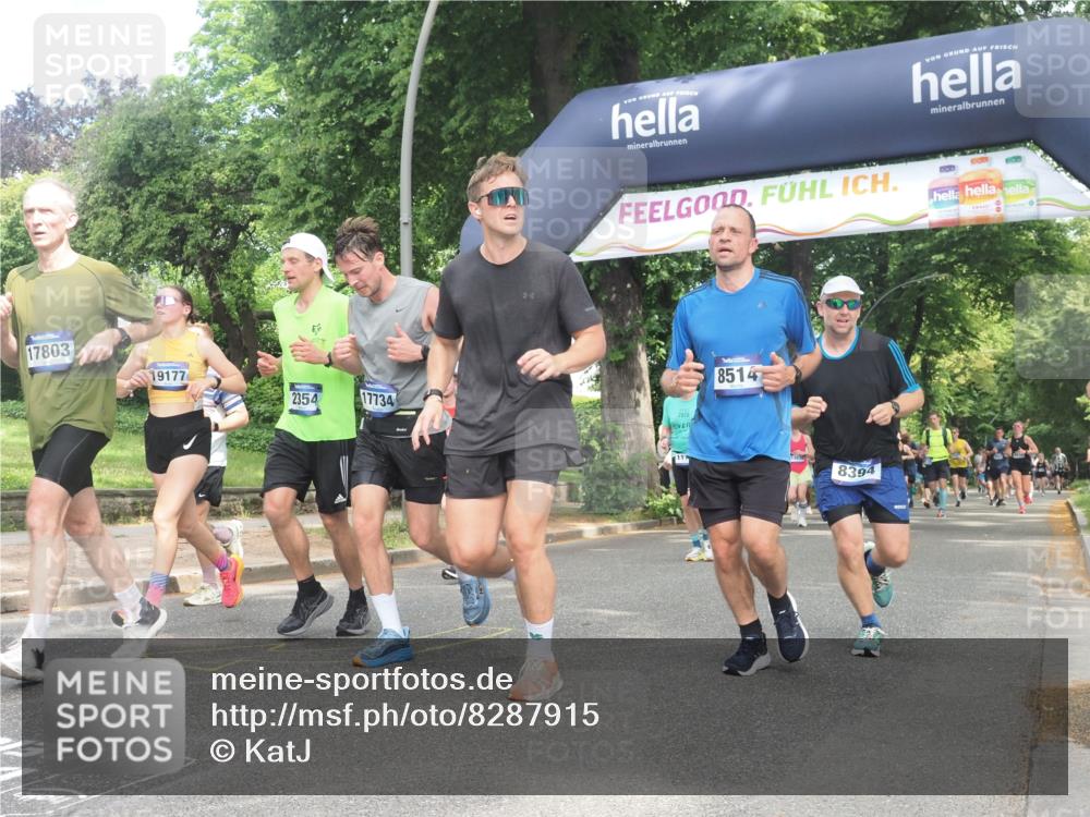 29.06.2025 - hella hamburg halbmarathon KatJ http://msf.ph/oto/8287915 29.06.2025 10:41:38 Zwischen KM18-KM19 1327, 1410, 2354, 3791, 3945, 4903, 5319, 6260, 7973, 8394, 8514 meine-sportfotos.de