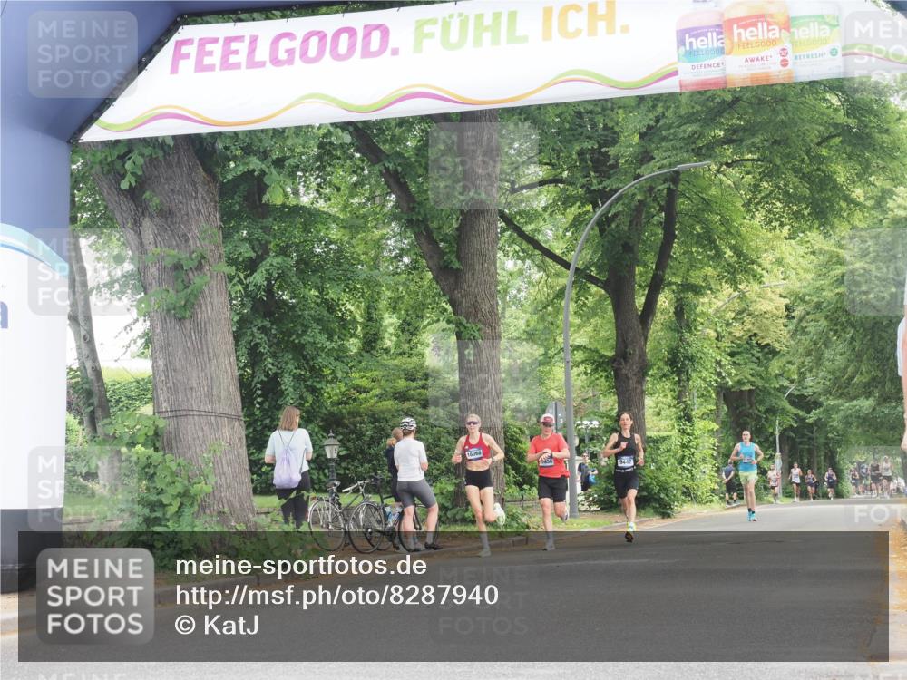 29.06.2025 - hella hamburg halbmarathon KatJ http://msf.ph/oto/8287940 29.06.2025 10:12:16 Zwischen KM18-KM19  meine-sportfotos.de