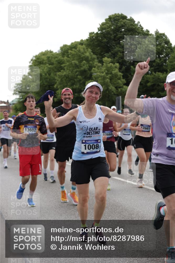 29.06.2025 - hella hamburg halbmarathon Jannik Wohlers http://msf.ph/oto/8287986 29.06.2025 10:35:47 Lombardsbrücke 1008, 1010, 1102, 1183, 1775, 1780, 1835, 2520, 2870, 3401, 3404, 3699, 3741, 3877, 4245, 4326, 4937, 5246, 5573, 5666, 5809, 6092, 6093, 6184, 6417, 6896, 7086, 7111, 7140, 7275, 7575, 7576, 8356, 8498, 8581, 9978, 10146, 10336, 10341, 10577, 11010, 12342, 12343, 12660, 12661, 13227, 13422, 13600, 13602, 13679, 14134, 14189, 14249, 14251, 14955, 15075, 15078, 15234, 15248, 15370, 15587, 15612, 15617, 15618, 15676, 15677, 15876, 16570, 16571, 17635 meine-sportfotos.de