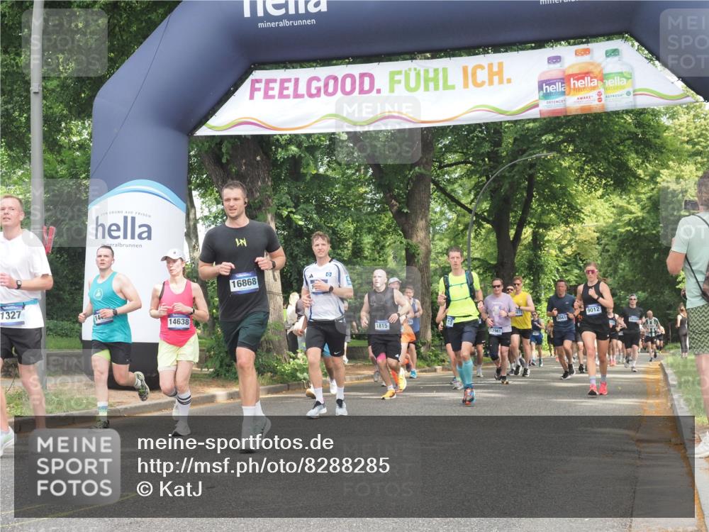 29.06.2025 - hella hamburg halbmarathon KatJ http://msf.ph/oto/8288285 29.06.2025 10:41:40 Zwischen KM18-KM19 1327, 1410, 2354, 3791, 4903, 5319, 6260, 7973, 8394, 8514 meine-sportfotos.de