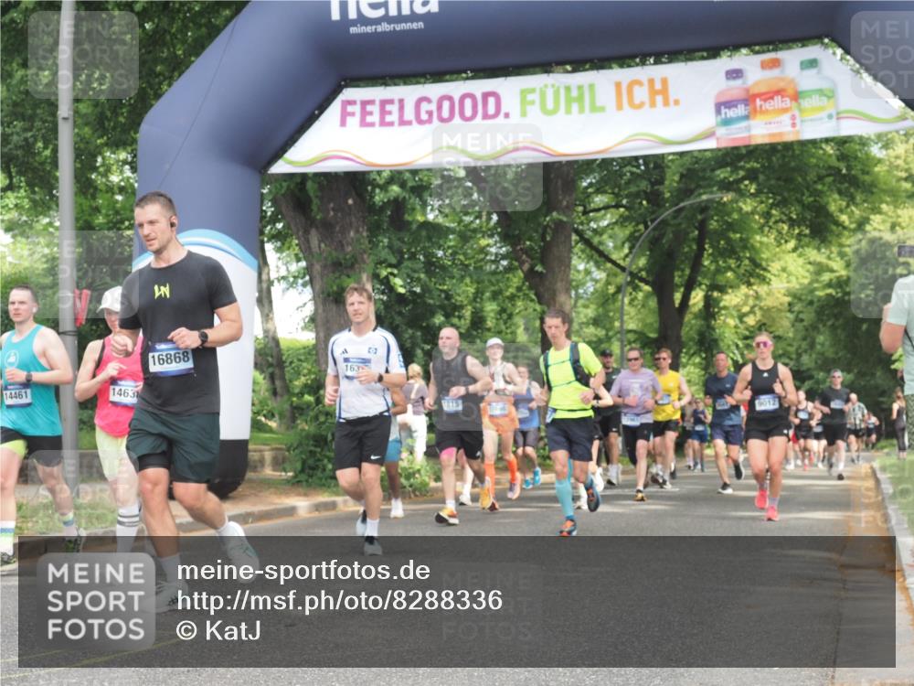 29.06.2025 - hella hamburg halbmarathon KatJ http://msf.ph/oto/8288336 29.06.2025 10:41:41 Zwischen KM18-KM19 1327, 1410, 1815, 2354, 3791, 4903, 5319, 8394, 8514 meine-sportfotos.de