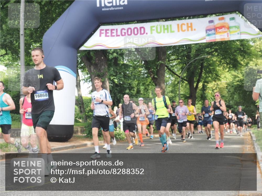 29.06.2025 - hella hamburg halbmarathon KatJ http://msf.ph/oto/8288352 29.06.2025 10:41:41 Zwischen KM18-KM19 1327, 1410, 1815, 2354, 3791, 4903, 5319, 8394, 8514 meine-sportfotos.de