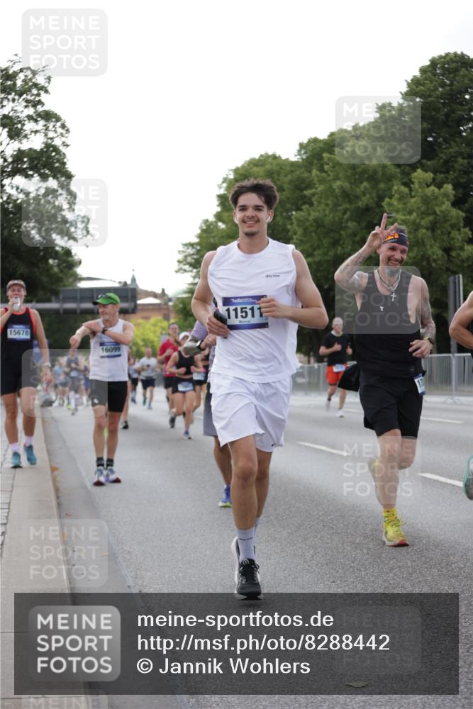29.06.2025 - hella hamburg halbmarathon Jannik Wohlers http://msf.ph/oto/8288442 29.06.2025 10:03:46 Lombardsbrücke 2979, 3488, 4488, 4587, 5058, 5976, 6142, 6706, 6709, 7017, 8177, 8421, 8422, 8423, 9526, 10756, 11511, 11582, 12004, 12005, 13173, 13583, 14340, 15525, 15678, 16099, 17071, 17437, 17860, 17880, 18111, 18199, 18985 meine-sportfotos.de