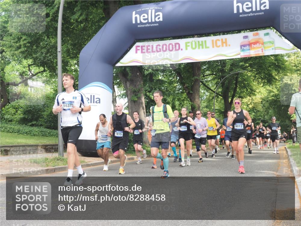 29.06.2025 - hella hamburg halbmarathon KatJ http://msf.ph/oto/8288458 29.06.2025 10:41:42 Zwischen KM18-KM19 1327, 1815, 2119, 2354, 3791, 4903, 5319, 8394, 8514 meine-sportfotos.de
