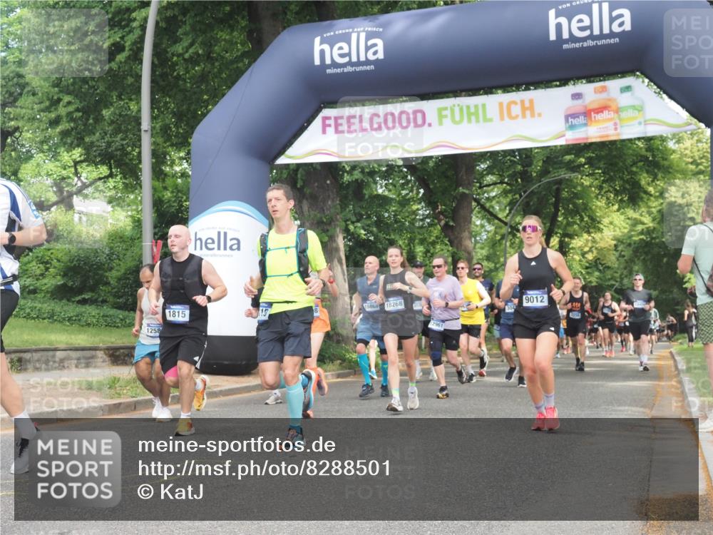 29.06.2025 - hella hamburg halbmarathon KatJ http://msf.ph/oto/8288501 29.06.2025 10:41:43 Zwischen KM18-KM19 1327, 1815, 2119, 2354, 3041, 4903, 5319, 8394, 8514 meine-sportfotos.de