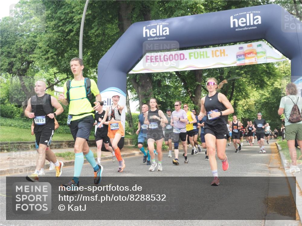 29.06.2025 - hella hamburg halbmarathon KatJ http://msf.ph/oto/8288532 29.06.2025 10:41:44 Zwischen KM18-KM19 1327, 1815, 2119, 3041, 3256, 5319 meine-sportfotos.de