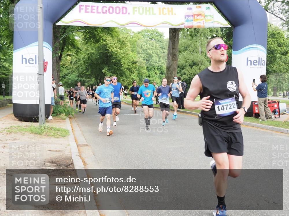 29.06.2025 - hella hamburg halbmarathon MichiJ http://msf.ph/oto/8288553 29.06.2025 10:33:18 Zwischen KM18-KM19 1413, 2098, 2590, 4854, 7167, 7843, 9030, 10741, 11491, 12783, 13525, 14374, 14722, 15760, 16685, 18407, 18637, 18638, 18718 meine-sportfotos.de