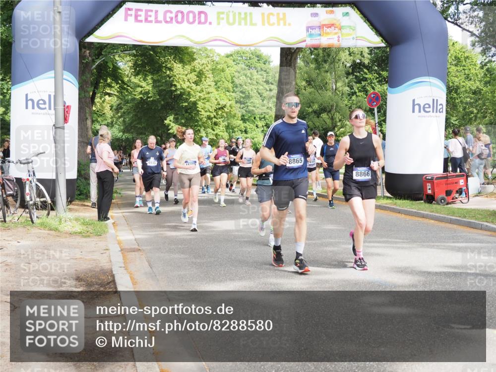 29.06.2025 - hella hamburg halbmarathon MichiJ http://msf.ph/oto/8288580 29.06.2025 11:29:15 Zwischen KM18-KM19 2299, 4271, 6021, 6397, 7506, 8157, 8865, 8866, 10119, 10835, 11479, 11513, 11514, 12660, 13377, 13902, 15380, 17370 meine-sportfotos.de