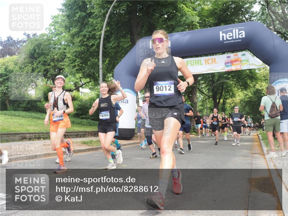 29.06.2025 - hella hamburg halbmarathon KatJ http://msf.ph/oto/8288612 29.06.2025 10:41:45 Zwischen KM18-KM19 1327, 1815, 2119, 3041, 3256, 5319, 6581 meine-sportfotos.de
