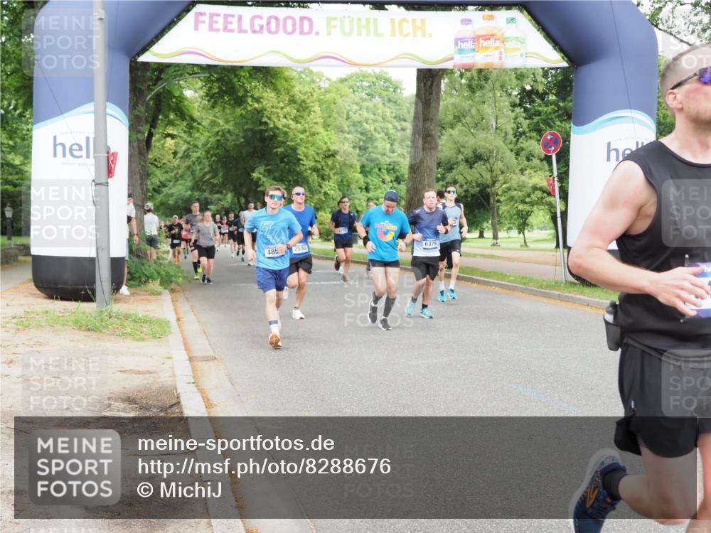 29.06.2025 - hella hamburg halbmarathon MichiJ http://msf.ph/oto/8288676 29.06.2025 10:33:19 Zwischen KM18-KM19 2098, 2590, 4854, 7167, 9030, 10741, 11491, 12783, 13525, 14374, 14722, 15760, 18407, 18637, 18638, 18718 meine-sportfotos.de