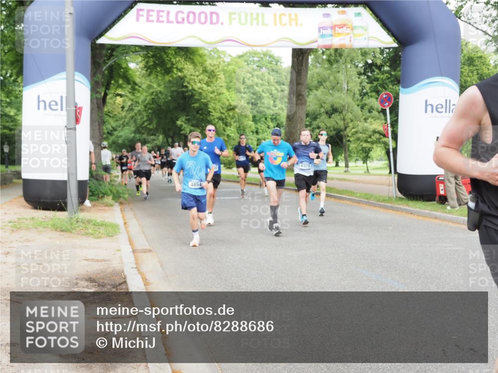 29.06.2025 - hella hamburg halbmarathon MichiJ http://msf.ph/oto/8288686 29.06.2025 10:33:19 Zwischen KM18-KM19 2098, 2590, 4854, 7167, 9030, 10741, 11491, 12783, 13525, 14374, 14722, 15760, 18407, 18637, 18638, 18718 meine-sportfotos.de