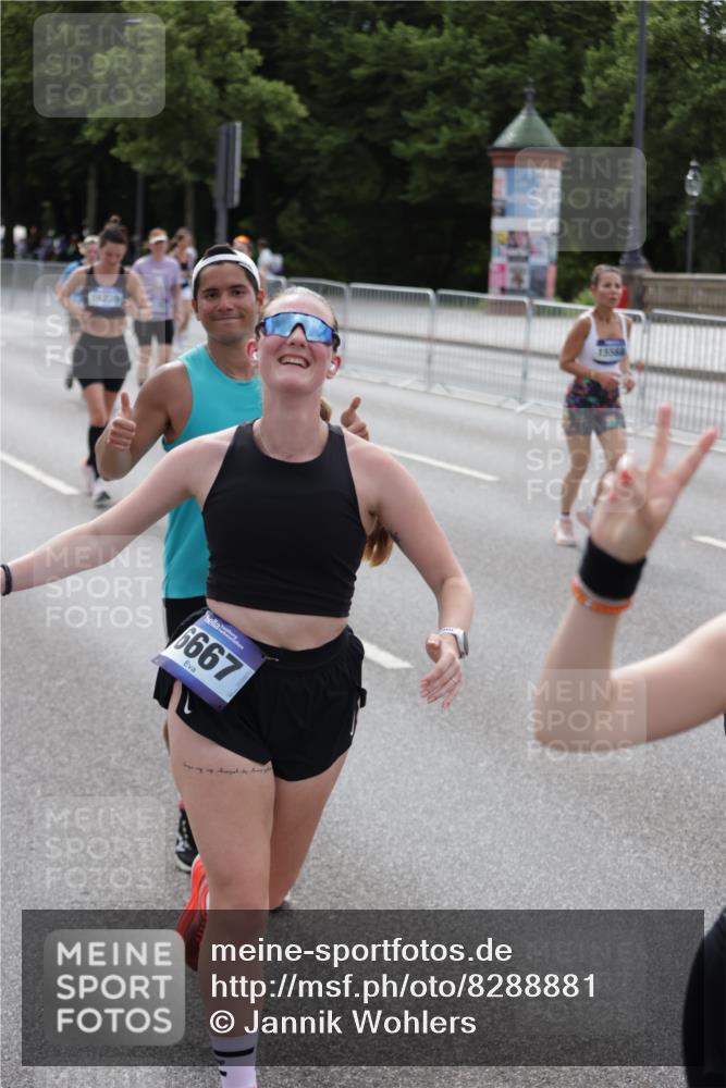 29.06.2025 - hella hamburg halbmarathon Jannik Wohlers http://msf.ph/oto/8288881 29.06.2025 10:36:05 Lombardsbrücke 1102, 1224, 2124, 3398, 3404, 3428, 4442, 5012, 5246, 5427, 5540, 5573, 5747, 5809, 5919, 6190, 6667, 7632, 8498, 8530, 8945, 9115, 9117, 9229, 9918, 10024, 10112, 10146, 10336, 10341, 10984, 11541, 11637, 12343, 12493, 13227, 13445, 14296, 15234, 15568, 15707, 16239, 17156, 17807, 18152, 18226, 18488, 18644, 18646, 18918, 18929 meine-sportfotos.de
