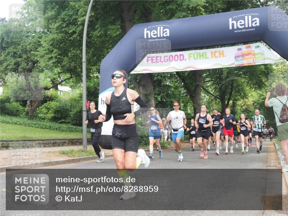 29.06.2025 - hella hamburg halbmarathon KatJ http://msf.ph/oto/8288959 29.06.2025 10:41:49 Zwischen KM18-KM19 1120, 1815, 2119, 3041, 3058, 3256, 3898, 6581, 6587 meine-sportfotos.de