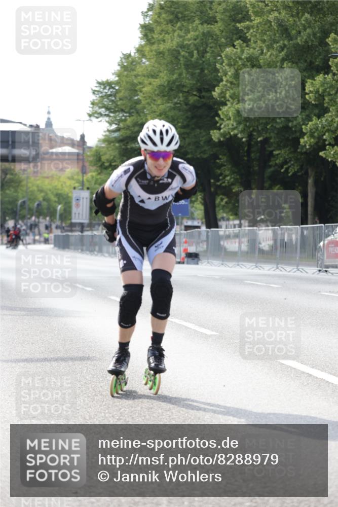 29.06.2025 - hella hamburg halbmarathon Jannik Wohlers http://msf.ph/oto/8288979 29.06.2025 08:54:02 Lombardsbrücke  meine-sportfotos.de