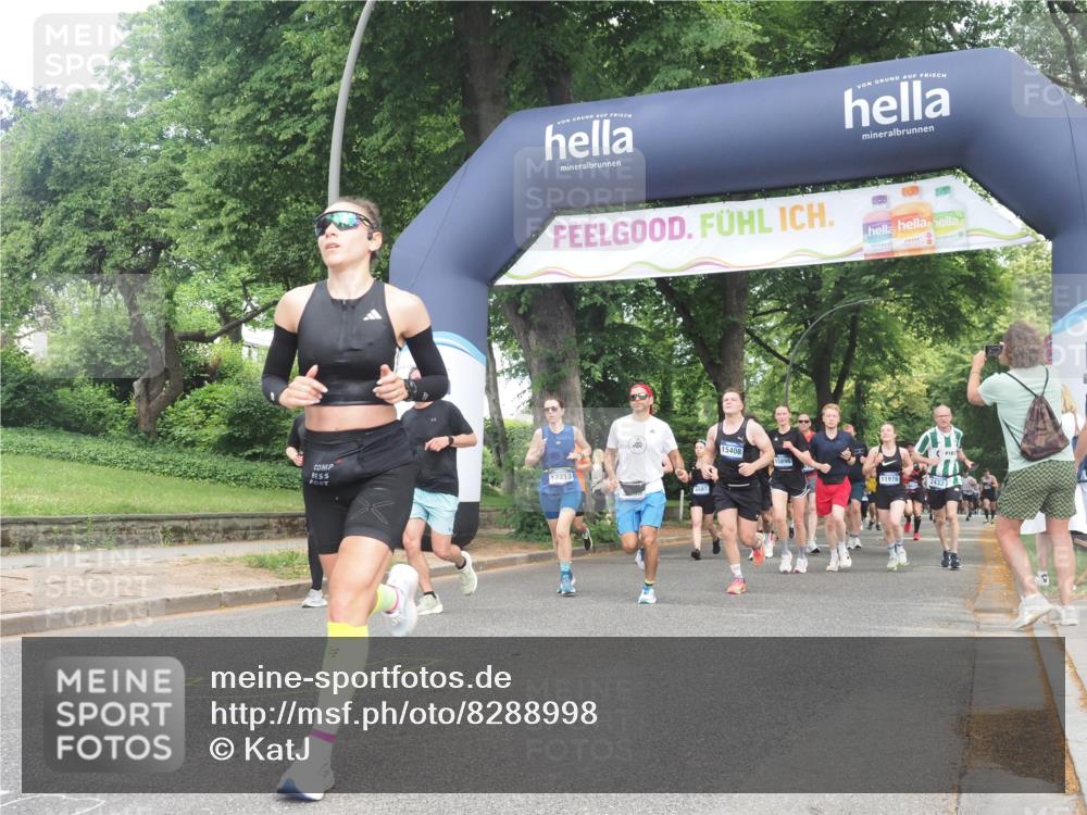 29.06.2025 - hella hamburg halbmarathon KatJ http://msf.ph/oto/8288998 29.06.2025 10:41:49 Zwischen KM18-KM19 1120, 1815, 2119, 3041, 3058, 3256, 3898, 6581, 6587 meine-sportfotos.de
