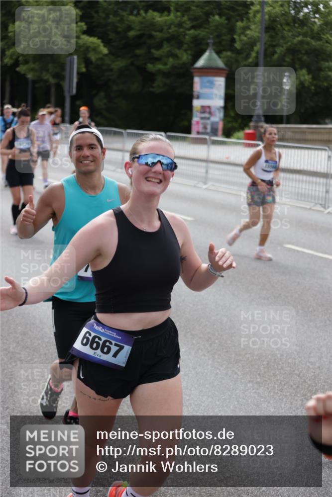 29.06.2025 - hella hamburg halbmarathon Jannik Wohlers http://msf.ph/oto/8289023 29.06.2025 10:36:06 Lombardsbrücke 1102, 1224, 2124, 3398, 3404, 3428, 4442, 5012, 5427, 5540, 5573, 5747, 5809, 5919, 6190, 6667, 7632, 8498, 8530, 8945, 9115, 9117, 9229, 9918, 10024, 10112, 10336, 10341, 10984, 11541, 11637, 12493, 13227, 13265, 13445, 14296, 15077, 15234, 15568, 15707, 16239, 17156, 17807, 18152, 18226, 18488, 18644, 18646, 18918, 18929 meine-sportfotos.de